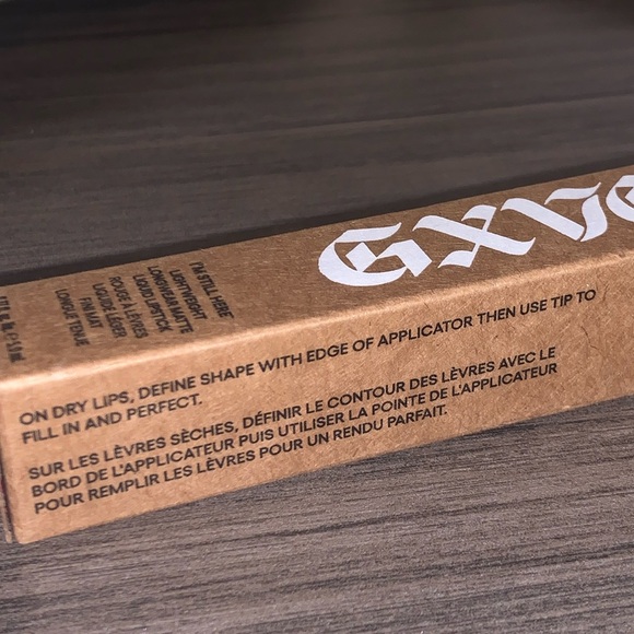 ✨Camo✨GXVE New In Box Lightweight Longwear Matte Liquid Lipstick by Gwen Stefani - Picture 7 of 8